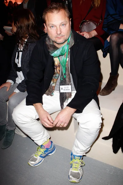 Look 15